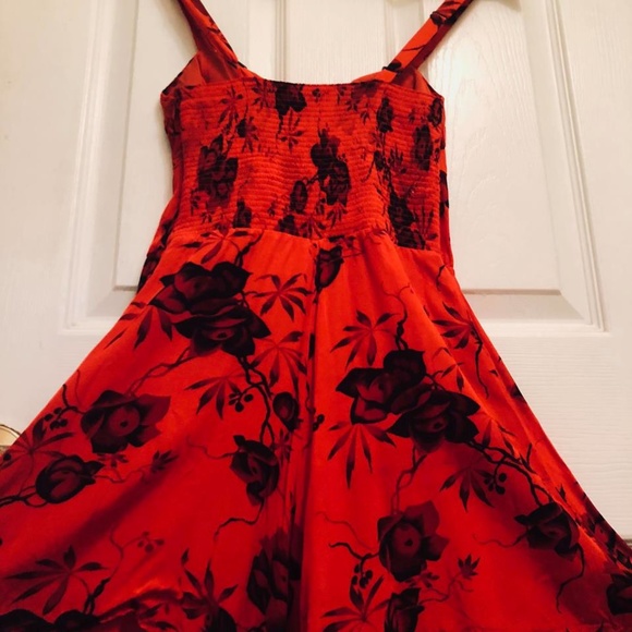 Free People Red Floral Romper, Size 2 - Picture 8 of 8